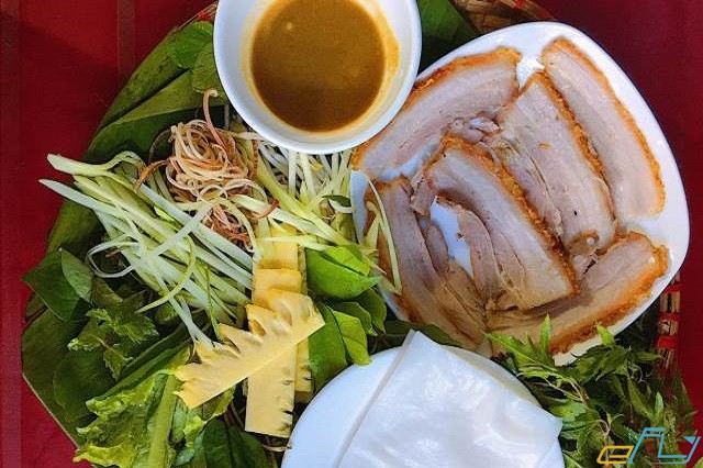 Bánh tráng cuốn thịt heo là đặc sản vô cùng nổi tiếng tại Đà Nẵng