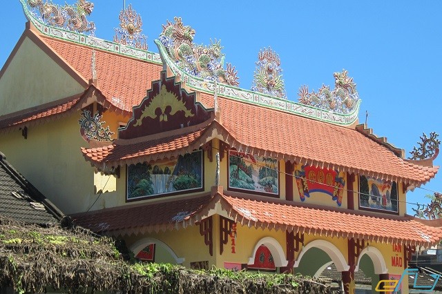 Nhà thờ Tộc Trần là nhà thờ cổ mang phong cách nhà thờ tộc của người Việt