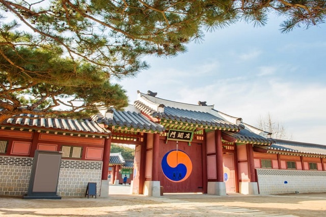Khám phá vẻ đẹp hoàng gia ở cung điện Hwaseong Haenggung, Hàn Quốc