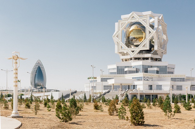 Sân bay quốc tế Ashgabat nằm cách trung tâm thành phố Ashgabat bao xa