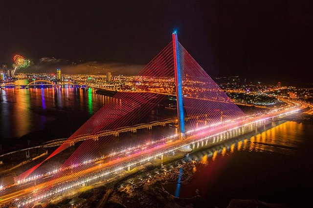 Cầu Trần Thị Lý – điểm check in độc đáo khó bỏ qua tại Đà Nẵng