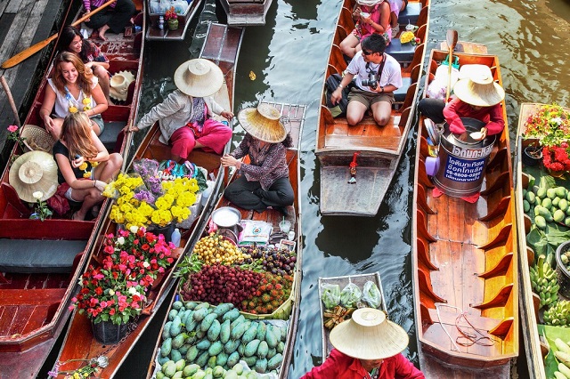 Cùng nhau khám phá nét độc đáo của chợ nổi Damnoen Saduak Thái Lan