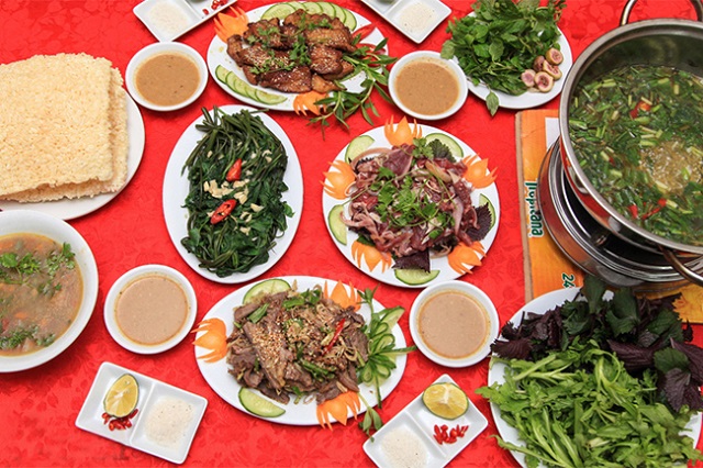 Điểm mặt 8 quán ăn ngon ở Tràng An khiến du khách phát cuồng