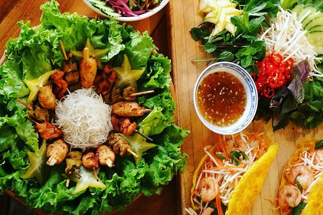 Mách bạn nhà hàng Việt Nam ở Chicago được yêu thích nhất